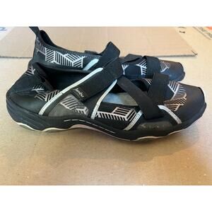 Jambu Omaha Vegan Black Pink womens sneakers 10M